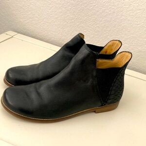 Ziera comfort plus black booties